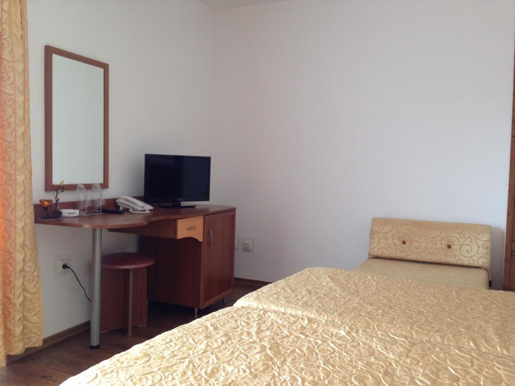 Family Hotel Hit Kiten  Rom bilde